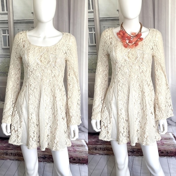 Free People Ivory Lace Skater Style Bell Sleeves Dress. Size XS. P/5A1741 - Picture 1 of 6